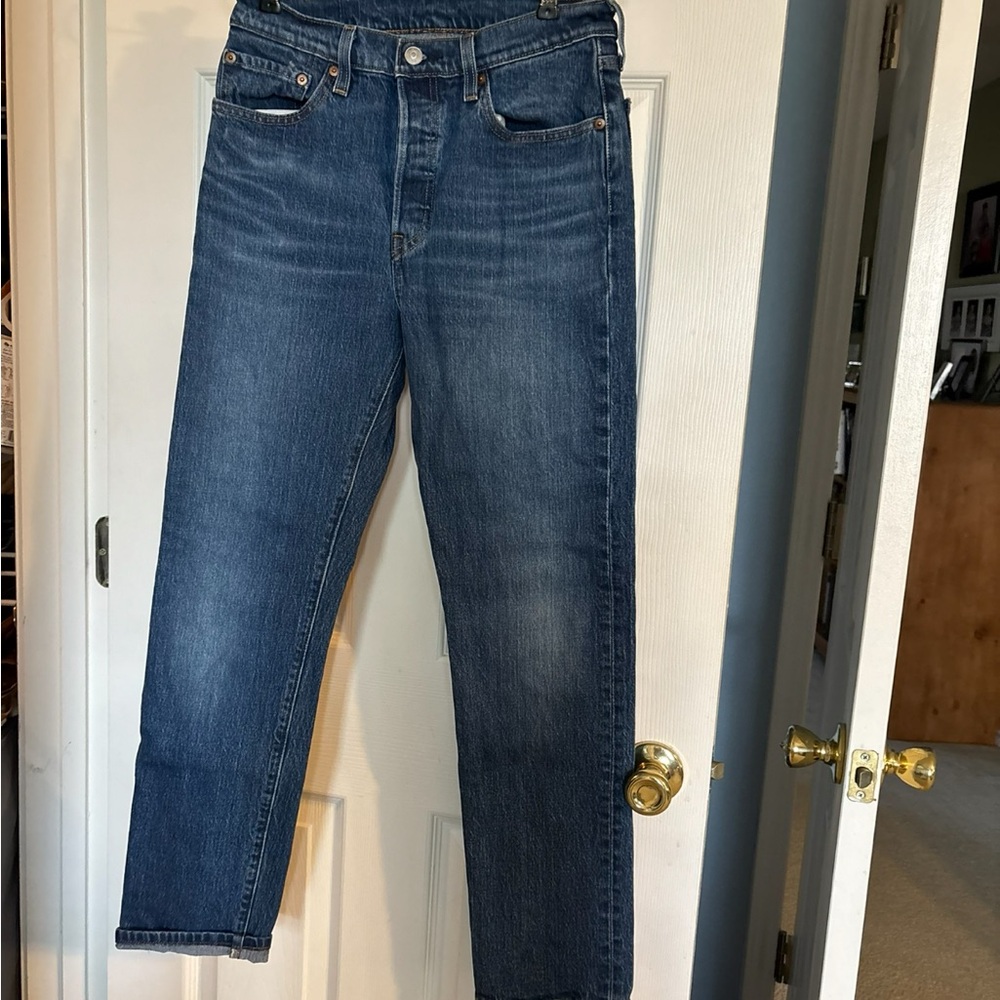 Levi’s 501 dark wash jeans 27